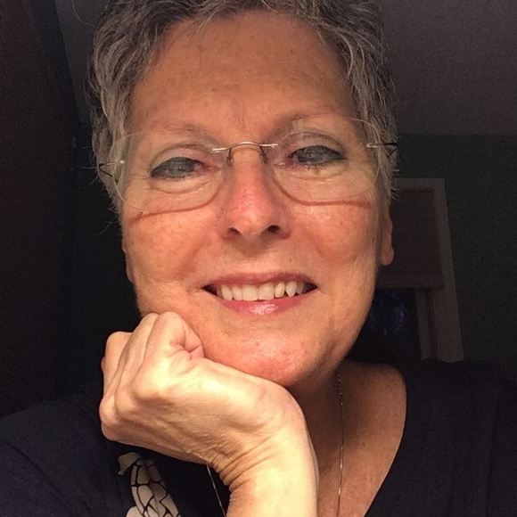 Meet your Posher, Lynn - Picture 1 of 1